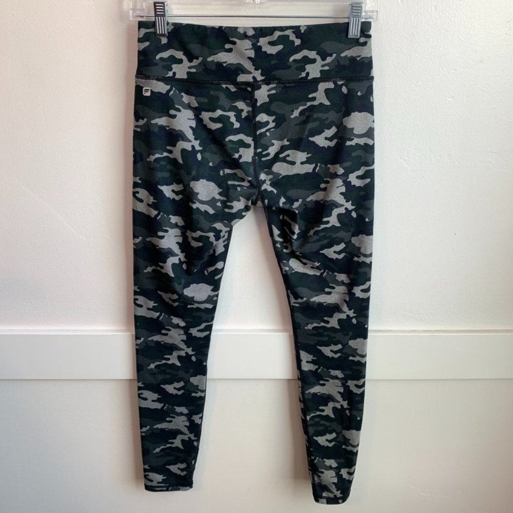 Fabletics Green and Gray Camo 7/8 Leggings - Picture 4 of 7